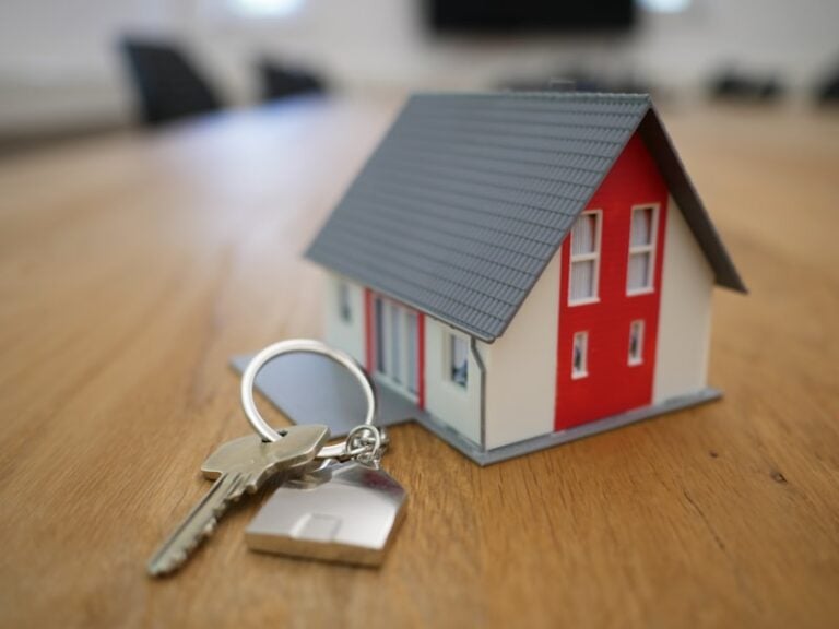 real estate 1 768x576
