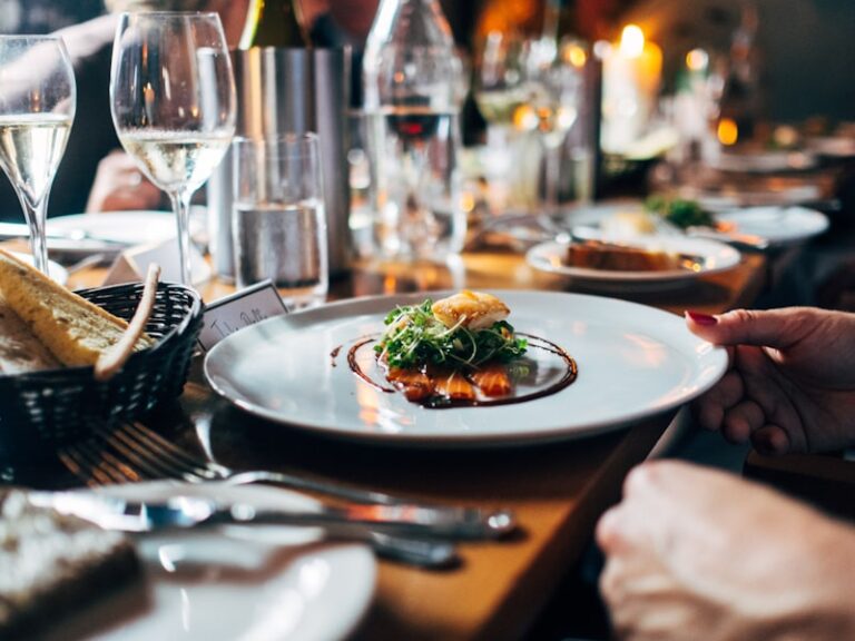 restaurant food 1 768x576