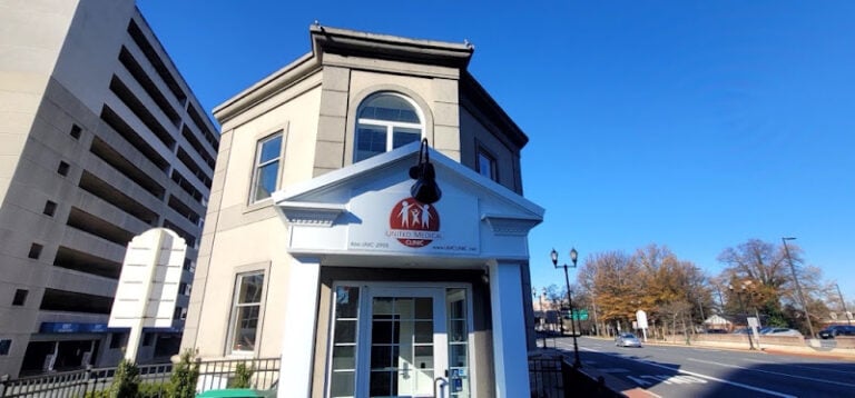 united medical clinic 1 768x358